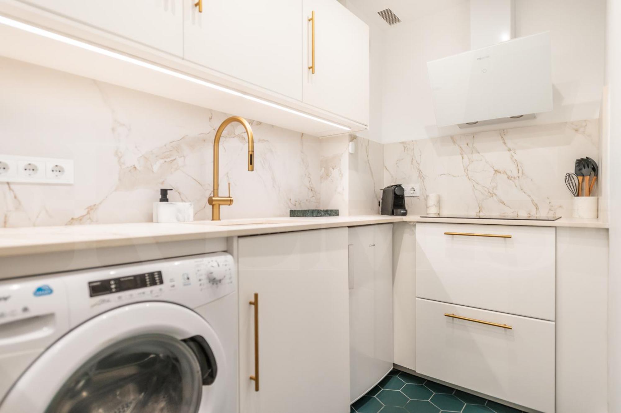 Glamorous Flat In The Heart Of Malaga By Rems Buitenkant foto