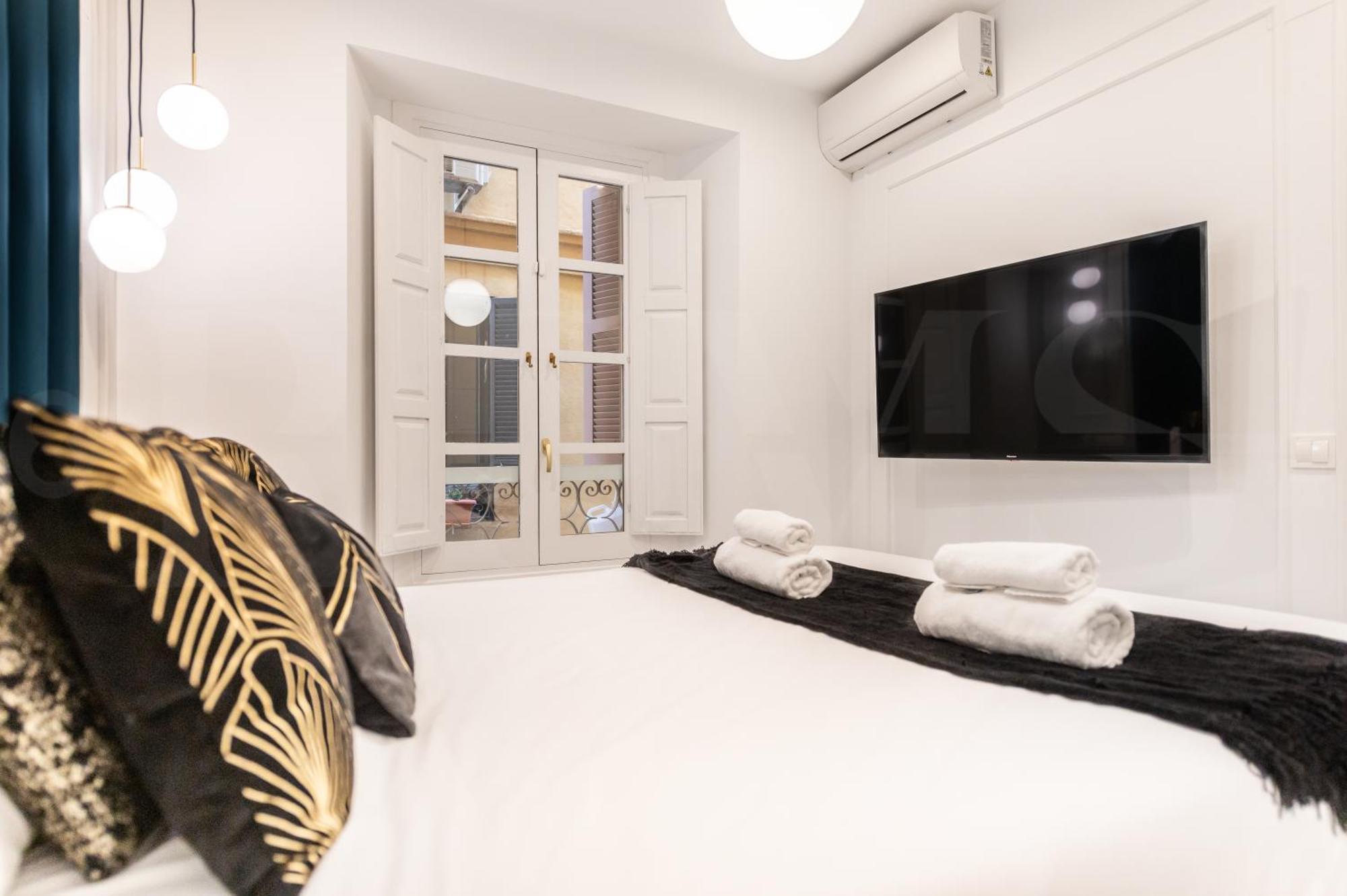 Glamorous Flat In The Heart Of Malaga By Rems Buitenkant foto