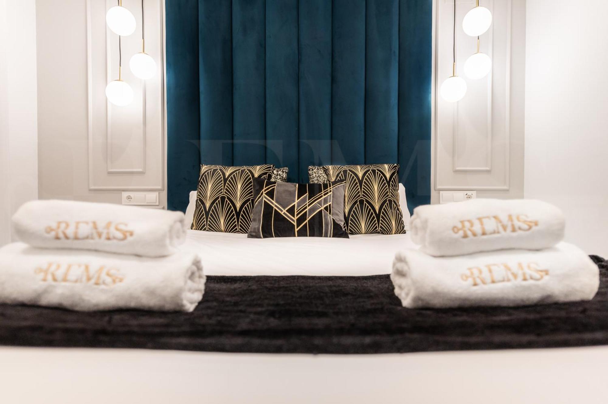 Glamorous Flat In The Heart Of Malaga By Rems Buitenkant foto